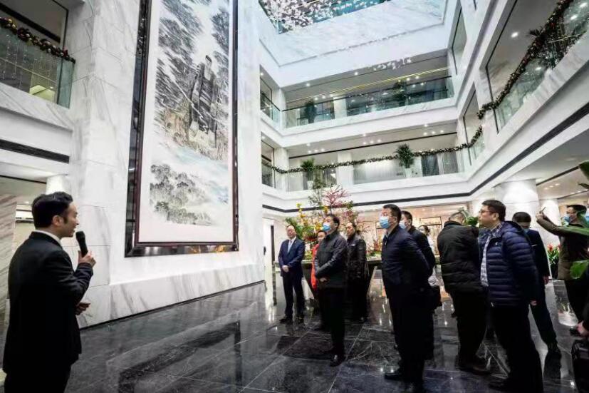 202114142994340 J9直营集团集团与乐山市当局召开工作座谈会