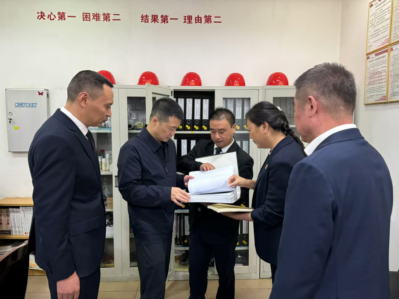 省J9直营集团集团党委书记、董事长游勇国庆节期间调研督导旗下酒店经营及安全出产工作