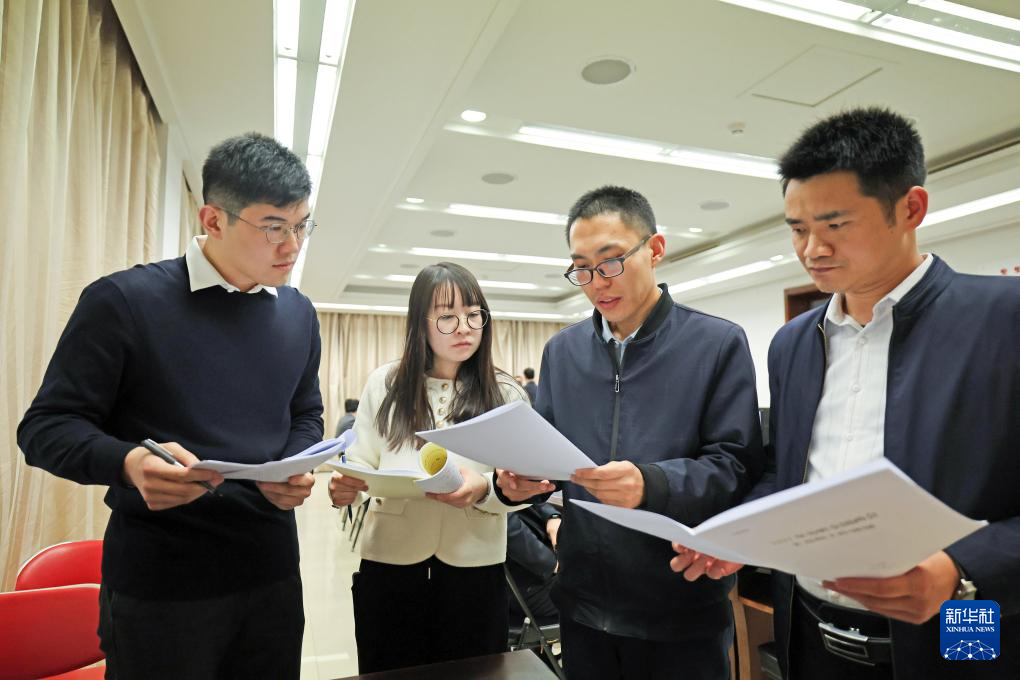 听民气 汇民智丨倾力打造沟通互换“直通车”，2025年旁听全国两会工作这样发展